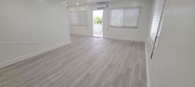 455 Golden Isles Dr 310, Hallandale Beach, FL 33009