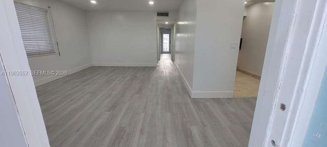 455 Golden Isles Dr 310, Hallandale Beach, FL 33009