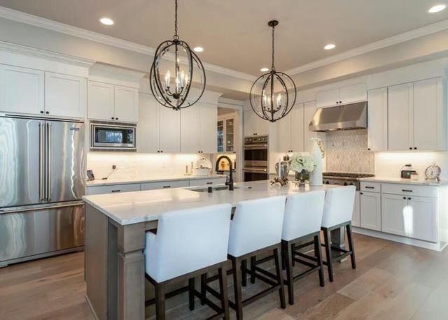13042 Spirea Avenue, St. John, IN 46373