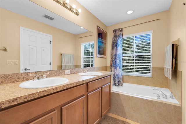 2833 SHADY WILLOW LANE, Oviedo, FL 32765