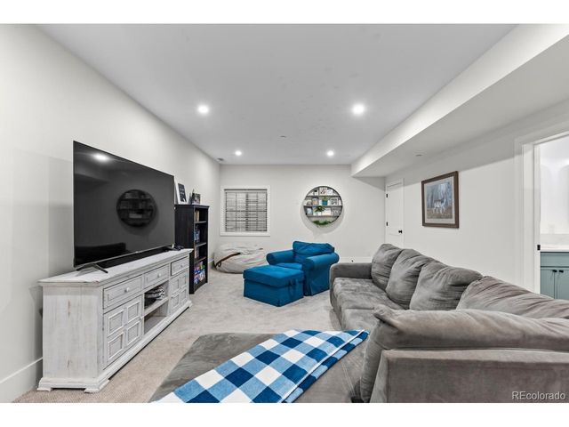 6832 S Valley Dr, Morrison, CO 80465