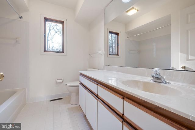 100 CHURCHILL LN, Wilmington, DE 19808