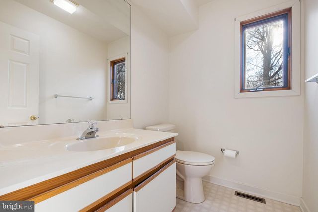 100 CHURCHILL LN, Wilmington, DE 19808