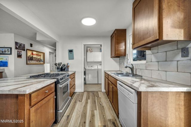 5680 Dolores Drive, Sparks, NV 89436