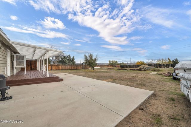 5680 Dolores Drive, Sparks, NV 89436