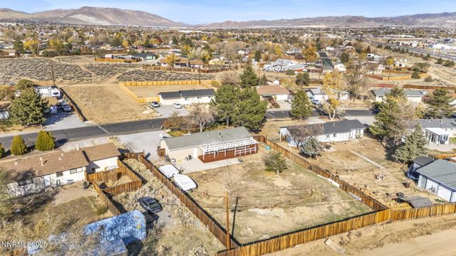 5680 Dolores Drive, Sparks, NV 89436