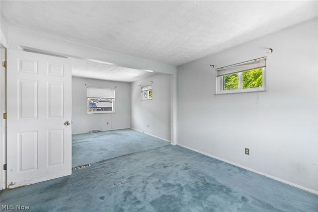 152 Kreiner Avenue, Akron, OH 44312