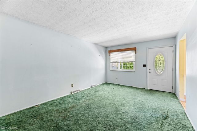 152 Kreiner Avenue, Akron, OH 44312