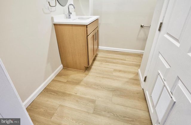 42 RUSSELL RD, Willow Grove, PA 19090