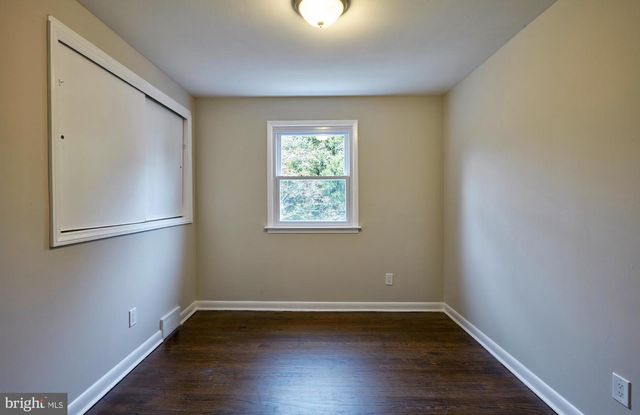 42 RUSSELL RD, Willow Grove, PA 19090