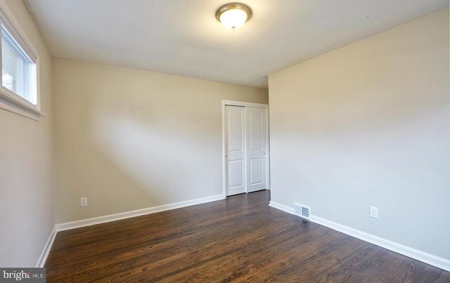 42 RUSSELL RD, Willow Grove, PA 19090