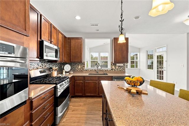 110 Surf Scoter LOOP, Moyock, NC 27958