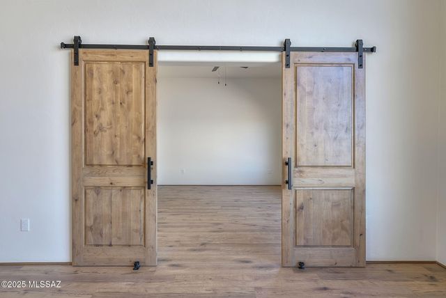 109 Red Mountain Court, Patagonia, AZ 85624