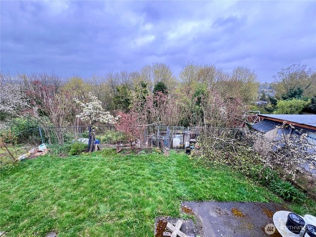 4916 30th Avenue S, Seattle, WA 98108