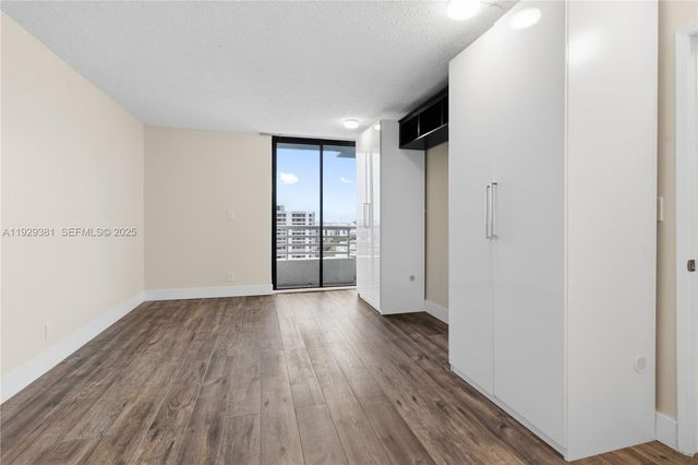 3300 NE 192nd Street LP06, Aventura, FL 33180