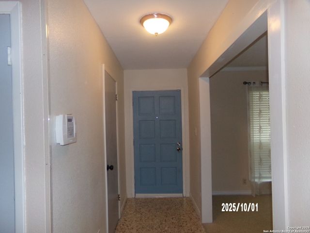 615 Amistad Blvd, Universal City, TX 78148