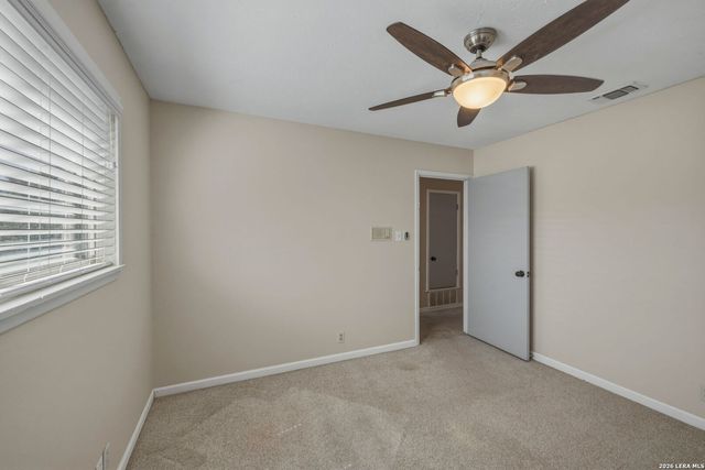 615 Amistad Blvd, Universal City, TX 78148
