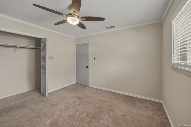 615 Amistad Blvd, Universal City, TX 78148