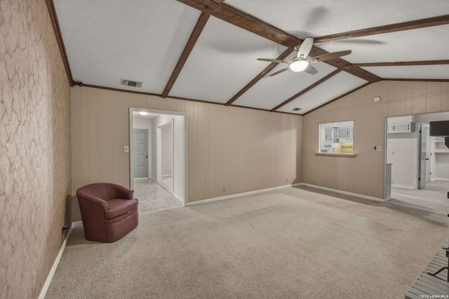 615 Amistad Blvd, Universal City, TX 78148