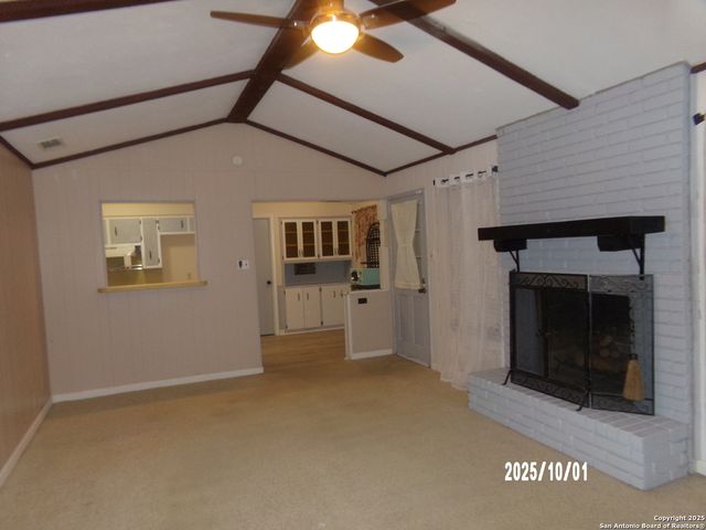 615 Amistad Blvd, Universal City, TX 78148