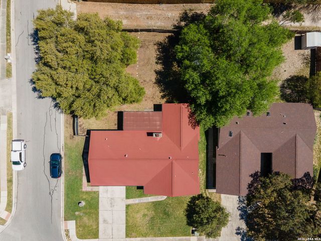 615 Amistad Blvd, Universal City, TX 78148