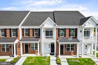 28 IVY LN #84, Levittown, PA 19055