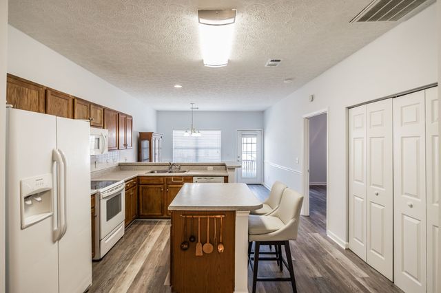 221 Wyndom Ct, Goodlettsville, TN 37072