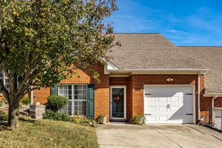 221 Wyndom Ct, Goodlettsville, TN 37072