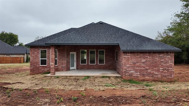 2345 Dixie Drive, Blanchard, OK 73010
