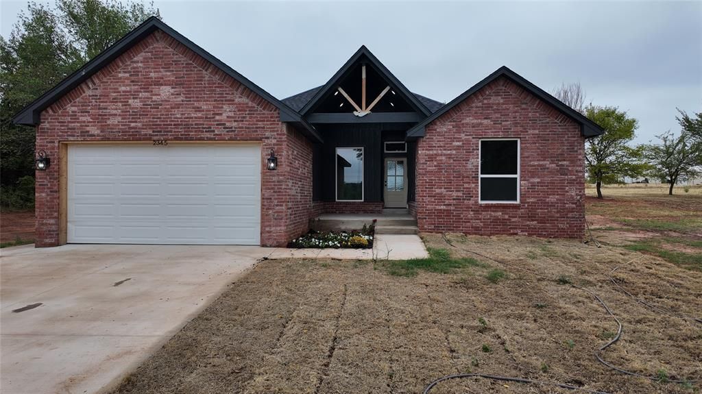 2345 Dixie Drive, Blanchard, OK 73010