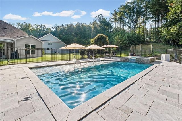 472 Greyfield Drive, Canton, GA 30115