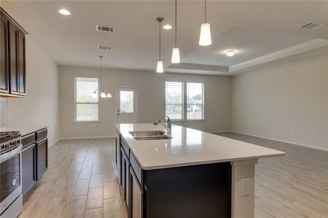6621 Hartlage ST, Austin, TX 78754