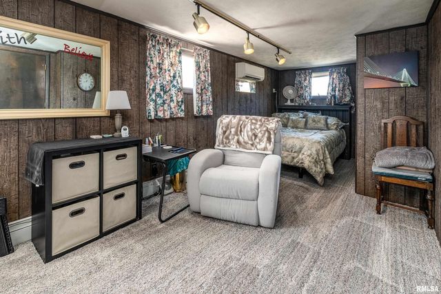 2305 WEAVER Road, Herrin, IL 62948