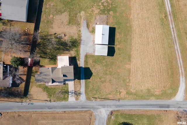 2305 WEAVER Road, Herrin, IL 62948