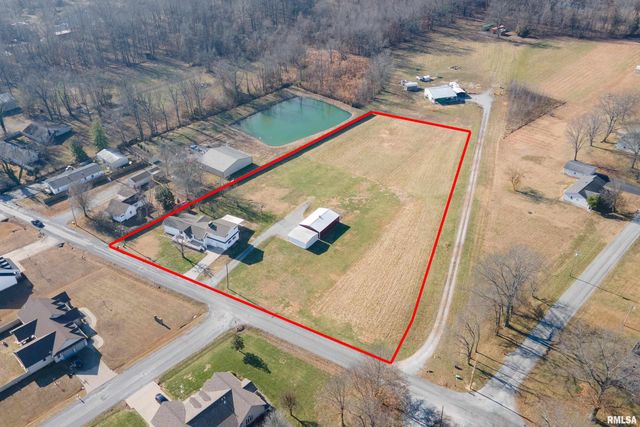 2305 WEAVER Road, Herrin, IL 62948