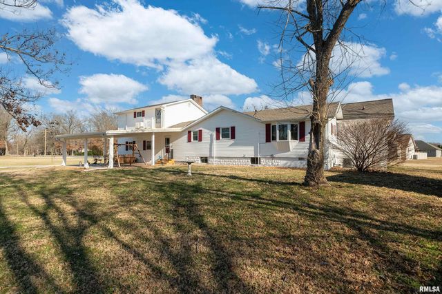 2305 WEAVER Road, Herrin, IL 62948