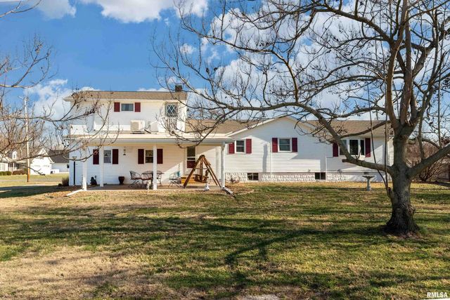 2305 WEAVER Road, Herrin, IL 62948