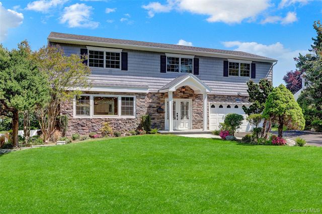 52 Woodland Road, Roslyn, NY 11576