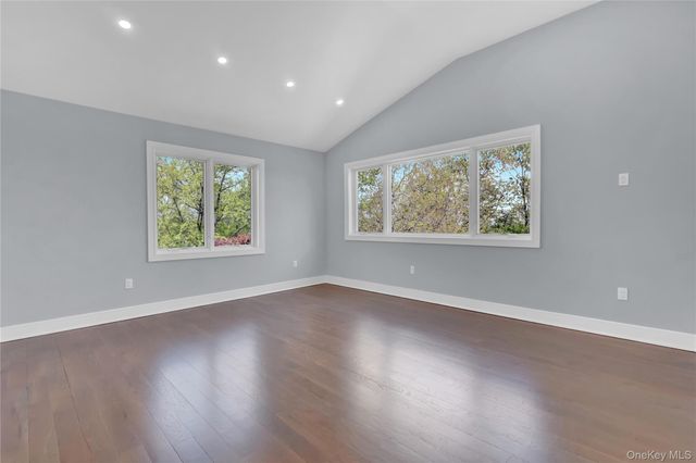 52 Woodland Road, Roslyn, NY 11576