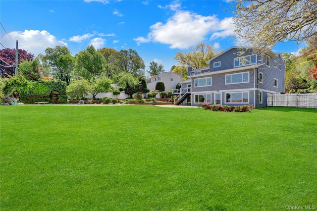 52 Woodland Road, Roslyn, NY 11576