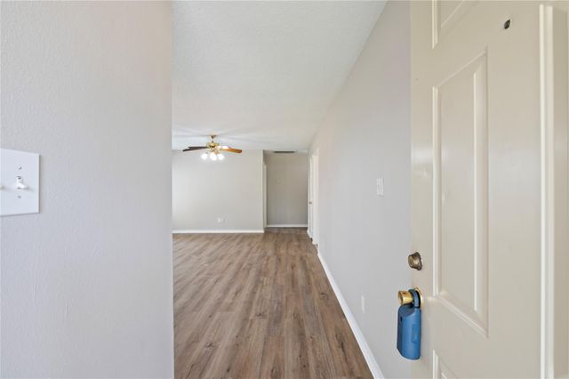 4131 Country Club Drive, Dickinson, TX 77539