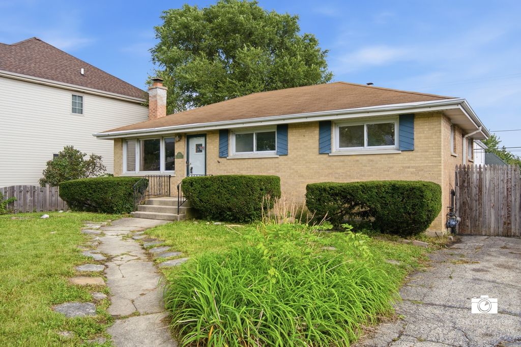 599 N Willow Road, Elmhurst, IL 60126 — photo 2