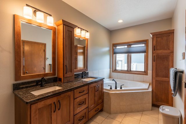 1913 Pentland Street, West Fargo, ND 58078