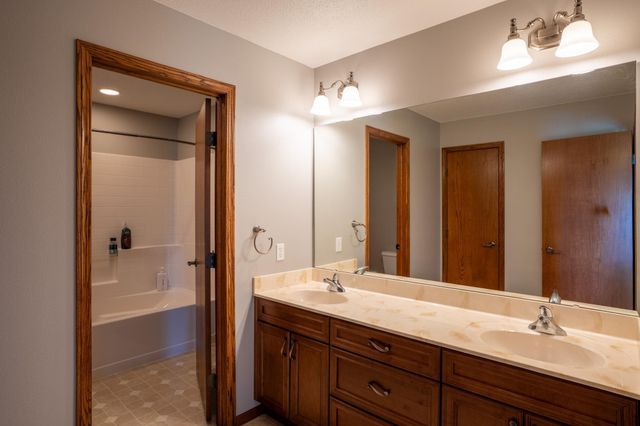 1913 Pentland Street, West Fargo, ND 58078
