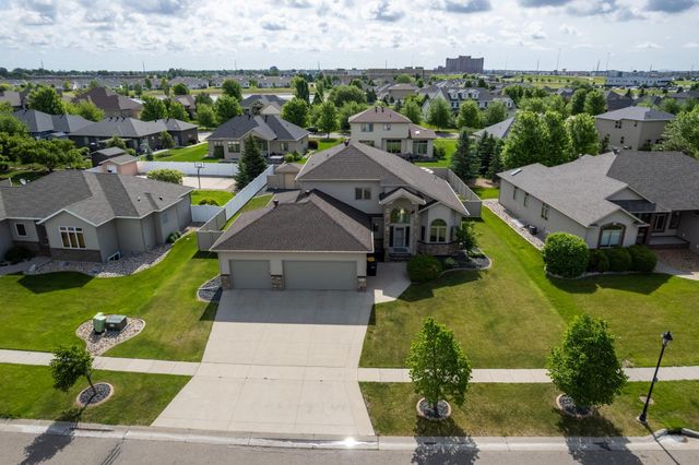 1913 Pentland Street, West Fargo, ND 58078