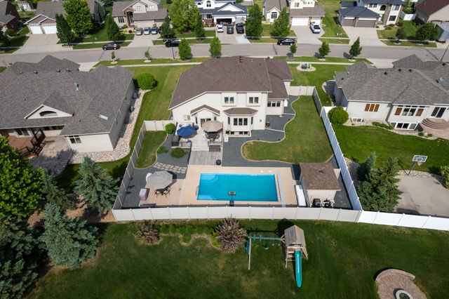 1913 Pentland Street, West Fargo, ND 58078