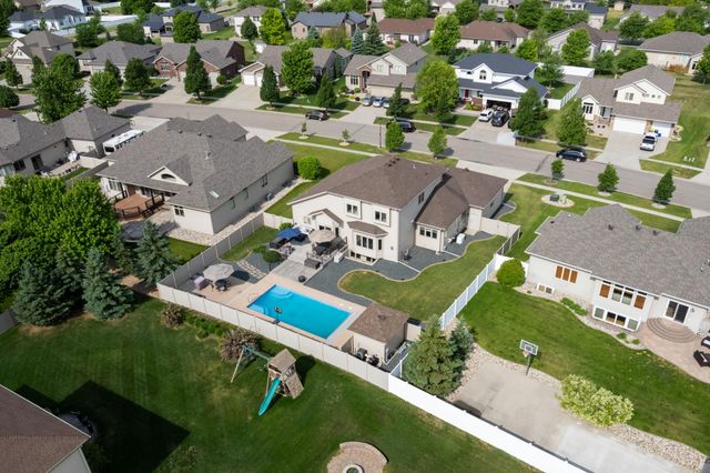 1913 Pentland Street, West Fargo, ND 58078