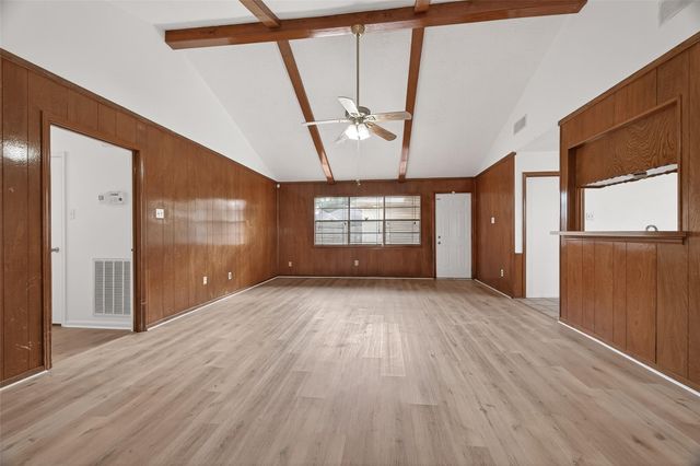 13335 Trompilla Lane, Houston, TX 77083