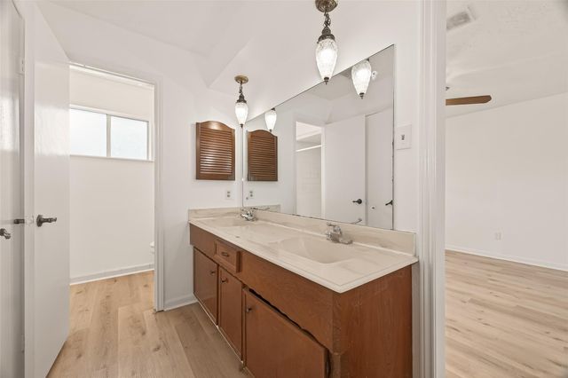 13335 Trompilla Lane, Houston, TX 77083