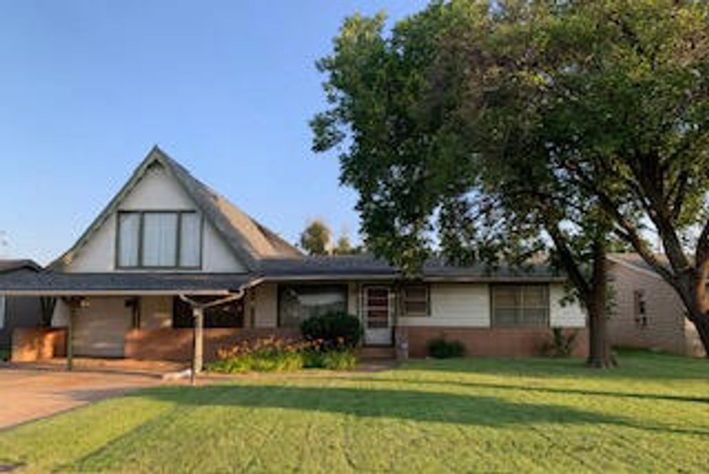 1809 W 19th Street, Plainview, TX 79072